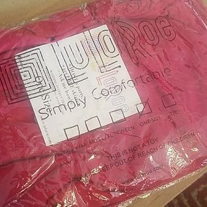 Lularoe one size leggings. Red NWT